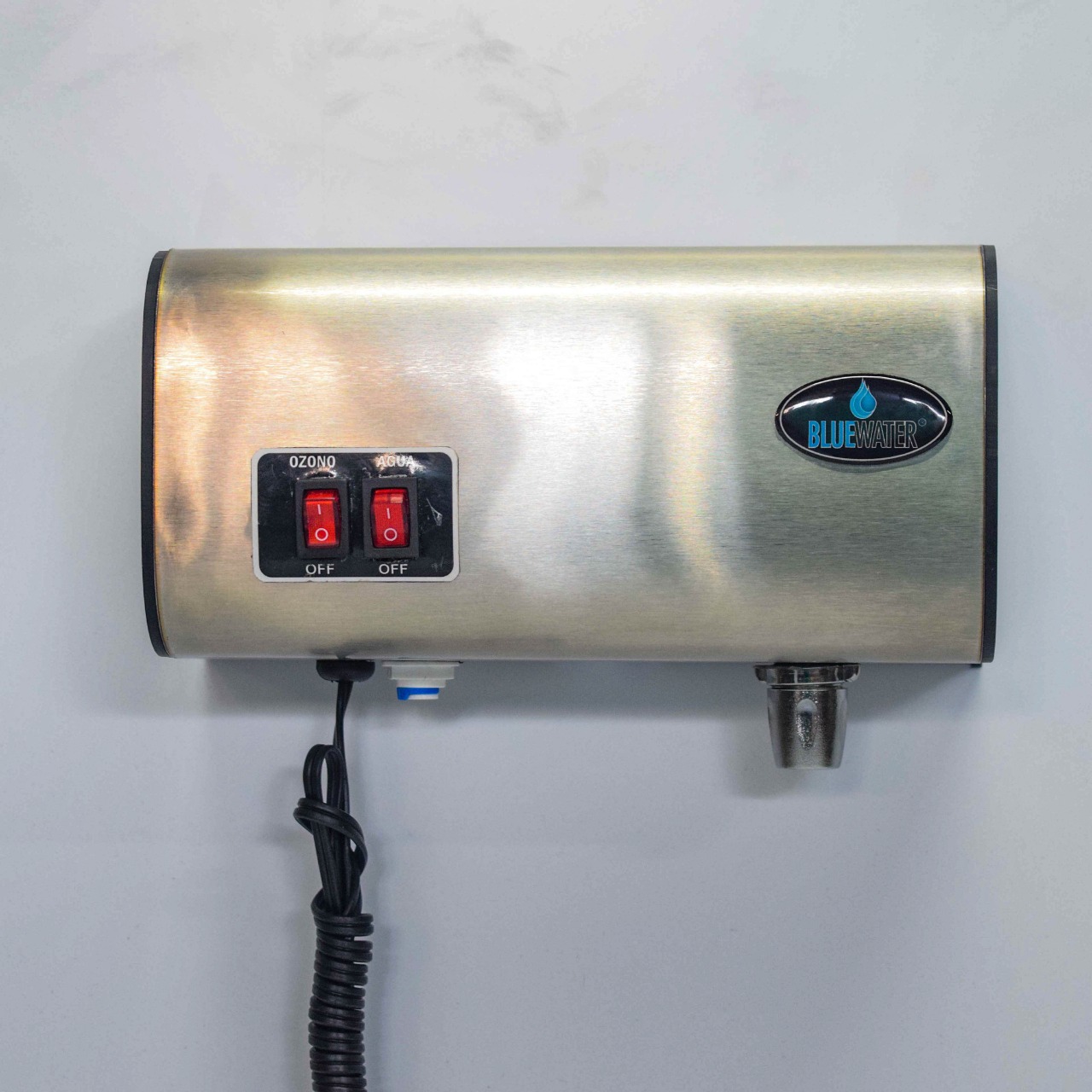 Purificador de agua BlueWater acabado champagne para hogares